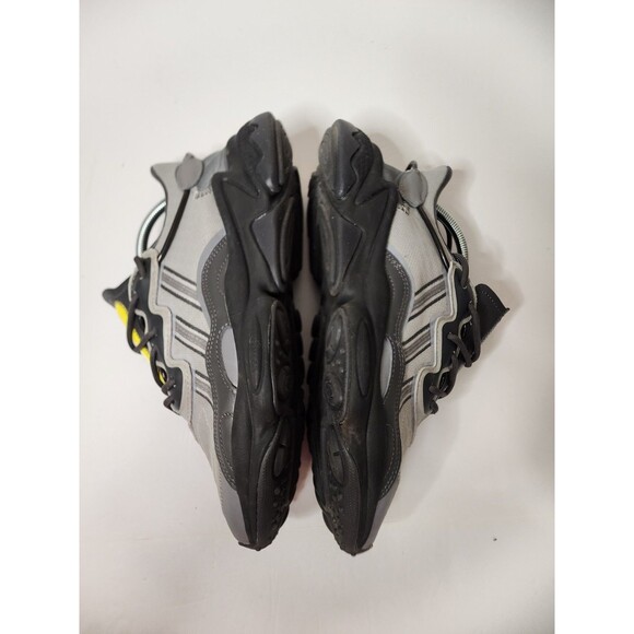 Adidas Sneakers Mens 9.5 Triple Grey Original Ozweego Athletic Shoes GY1346 - Picture 5 of 7